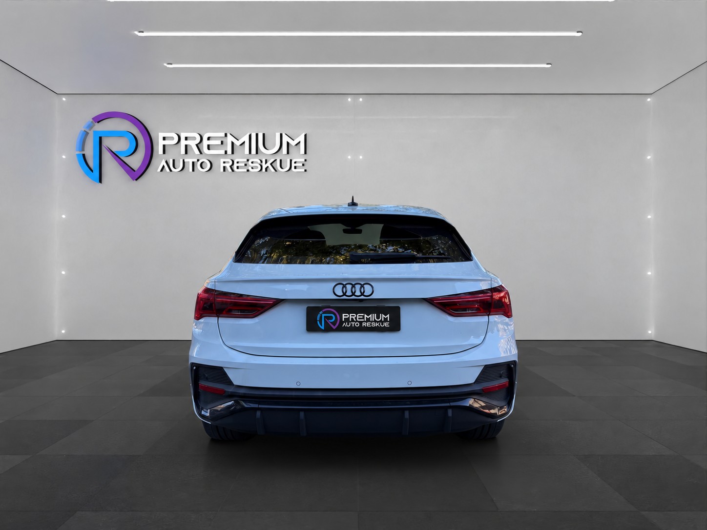 AUDI Q3 35 TFSI S line Attraction S-tronic-image-4