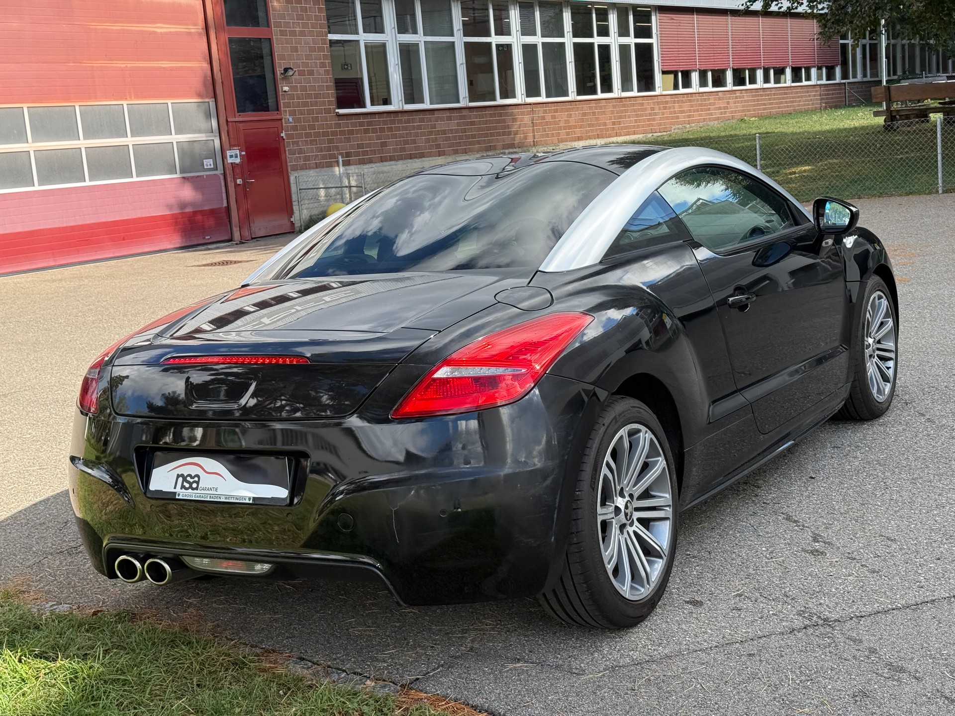 PEUGEOT RCZ 1.6 Turbo Black Yearling-image-3