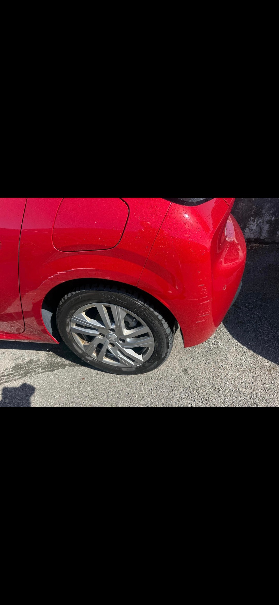 PEUGEOT 208 1.2 PureTech Allure-image-6