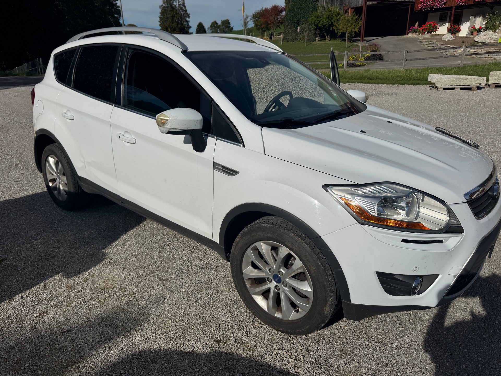 FORD Kuga 2.0 TDCi Titanium 4WD PowerShift-image-6
