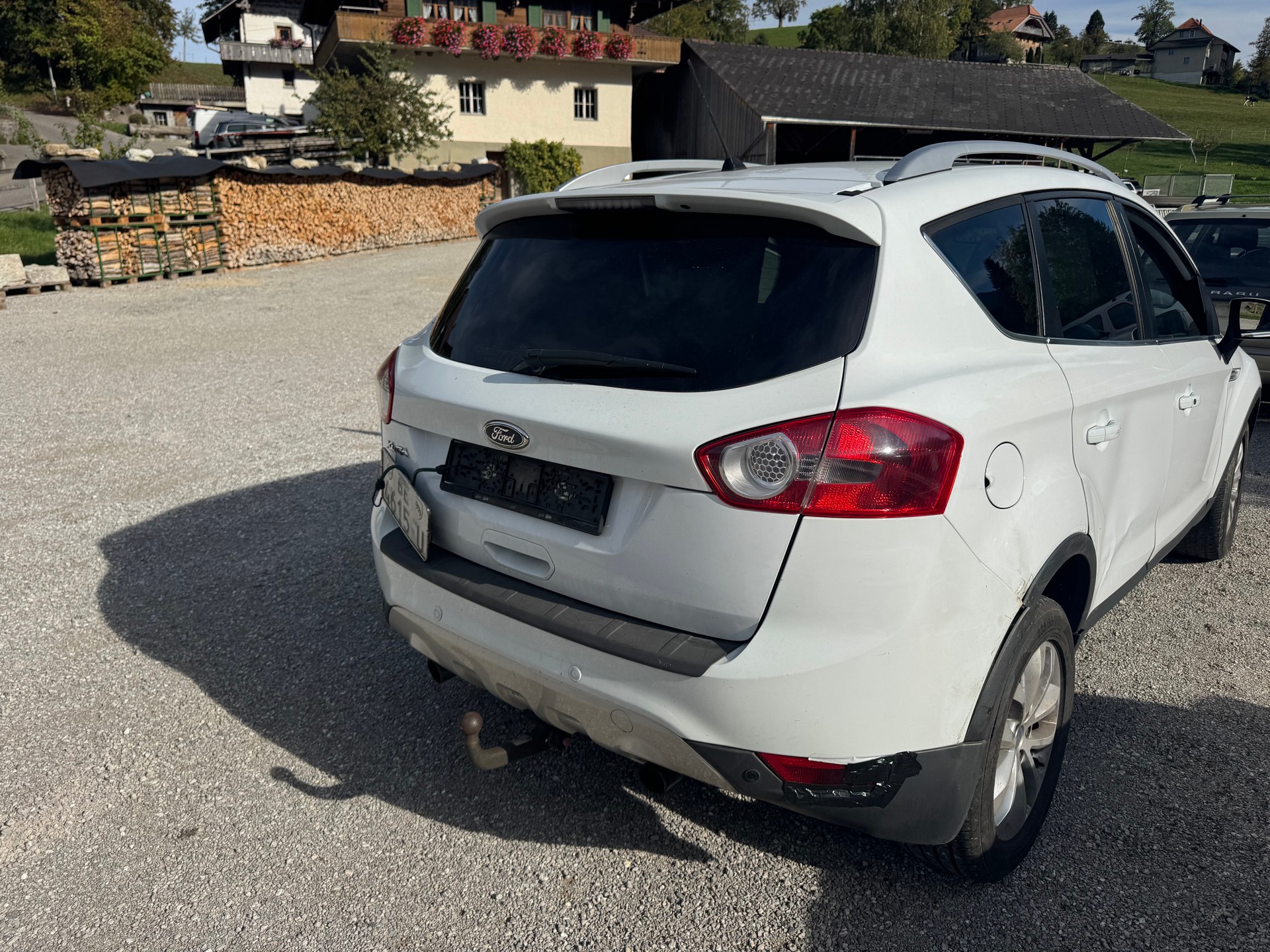 FORD Kuga 2.0 TDCi Titanium 4WD PowerShift-image-7