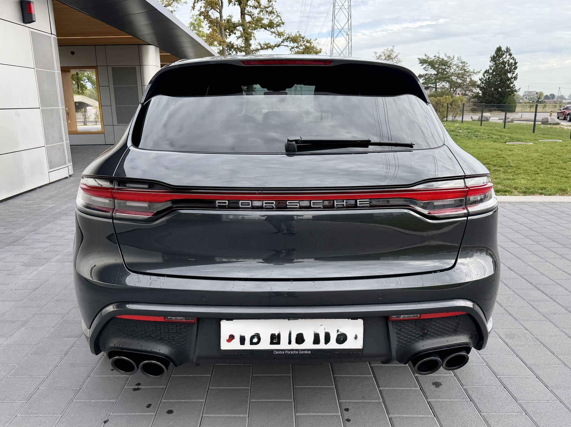 PORSCHE 2.0 T-image-3