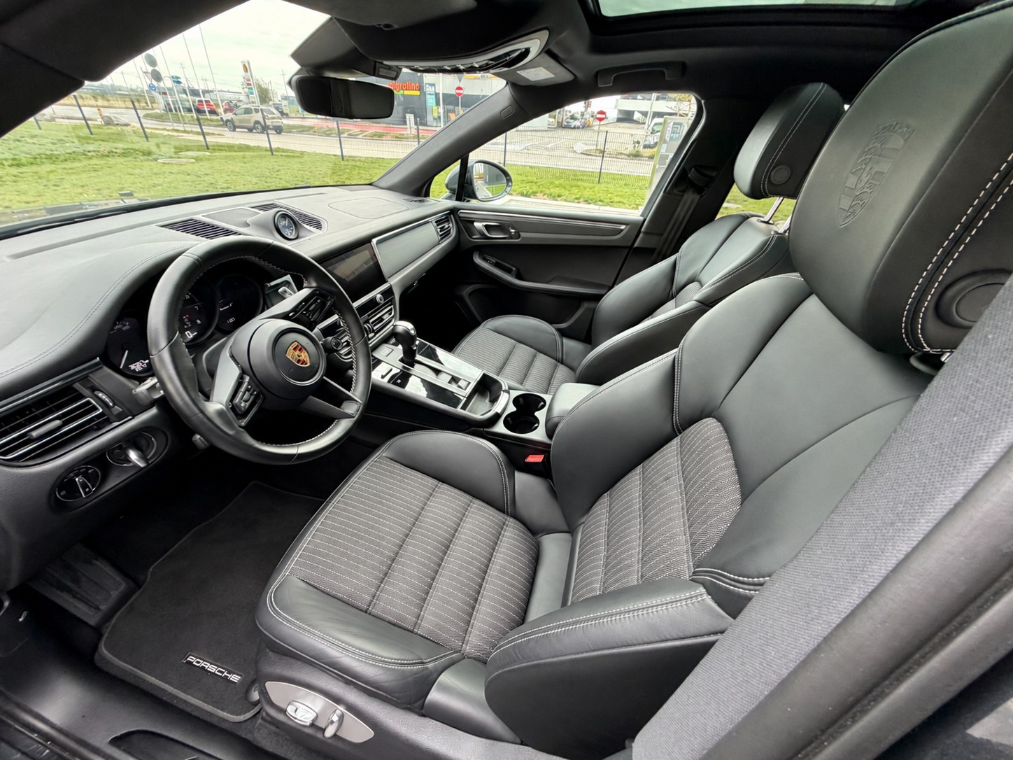 PORSCHE 2.0 T-image-5