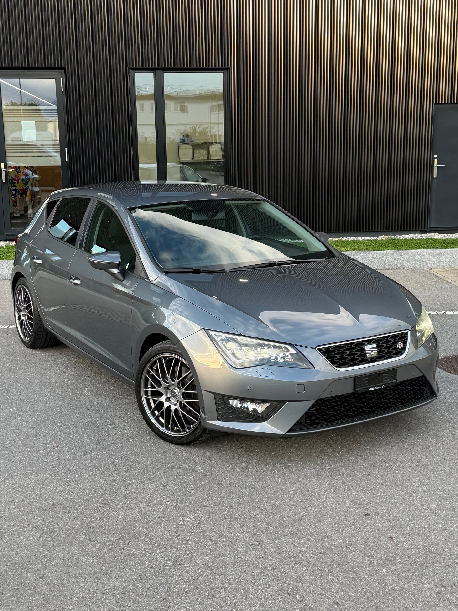 SEAT Leon 1.8 TSI FR-image-15