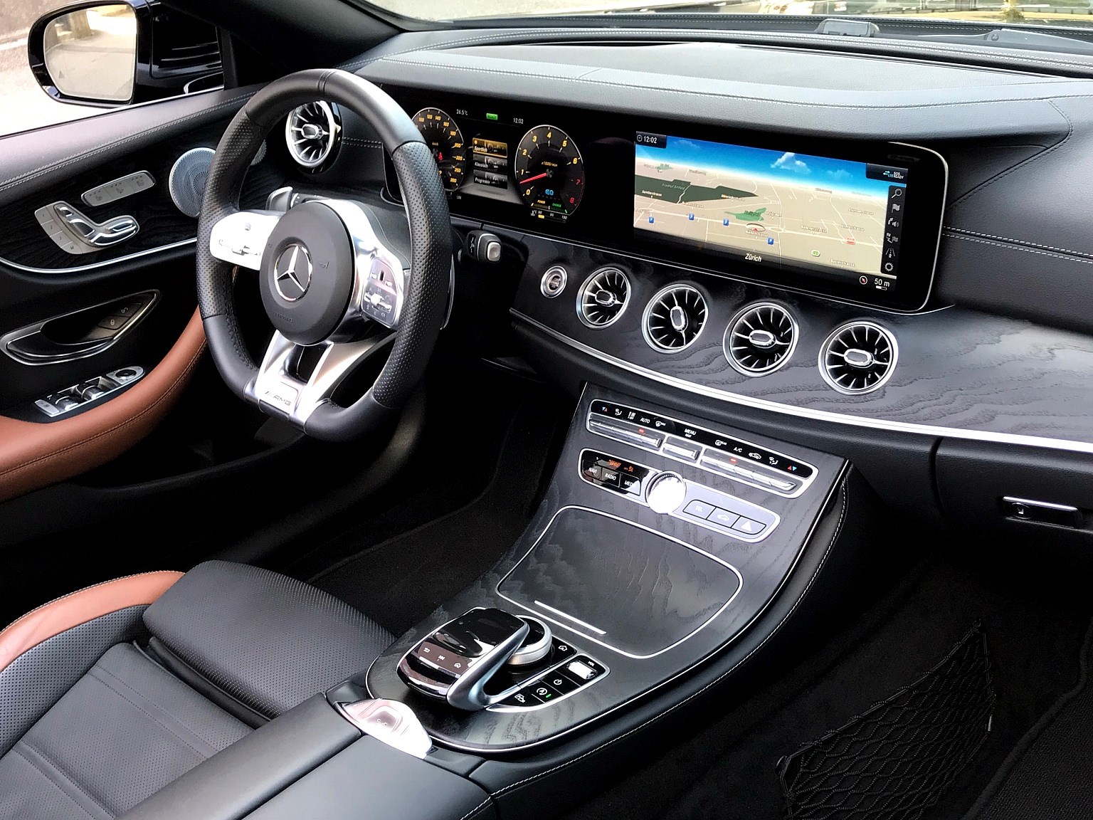 MERCEDES-BENZ E 53 Cabriolet AMG 4 Matic+ 9G-Tronic-image-2