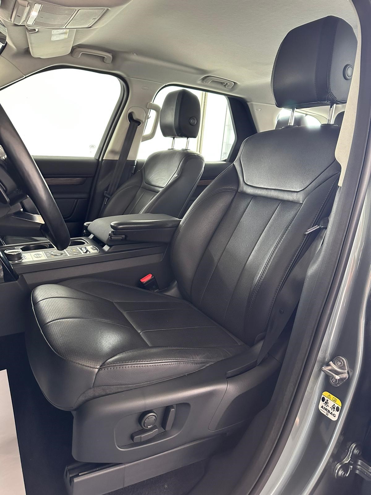 LAND ROVER Discovery 3.0 TD6 HSE Automatic-image-11