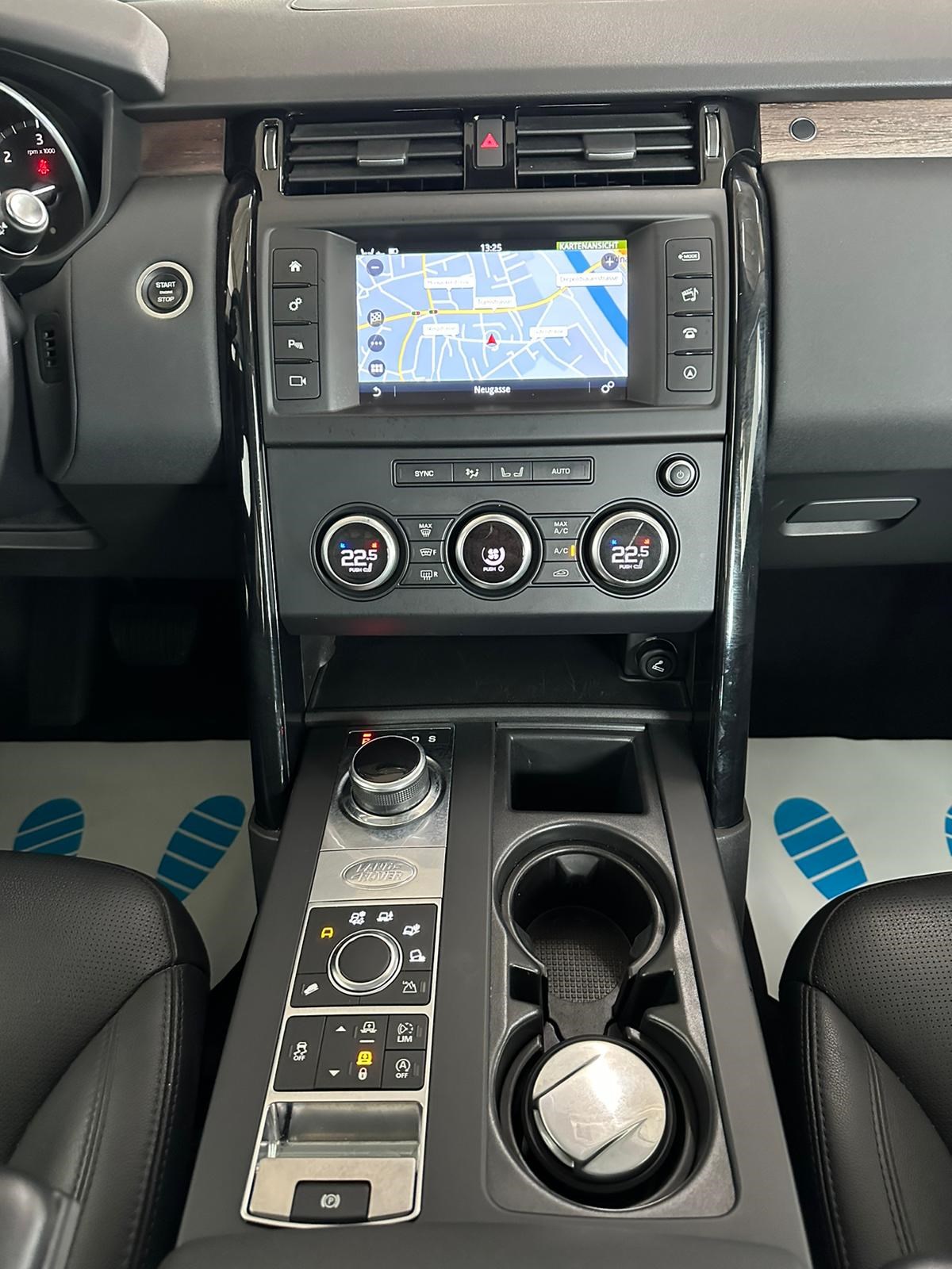 LAND ROVER Discovery 3.0 TD6 HSE Automatic-image-13