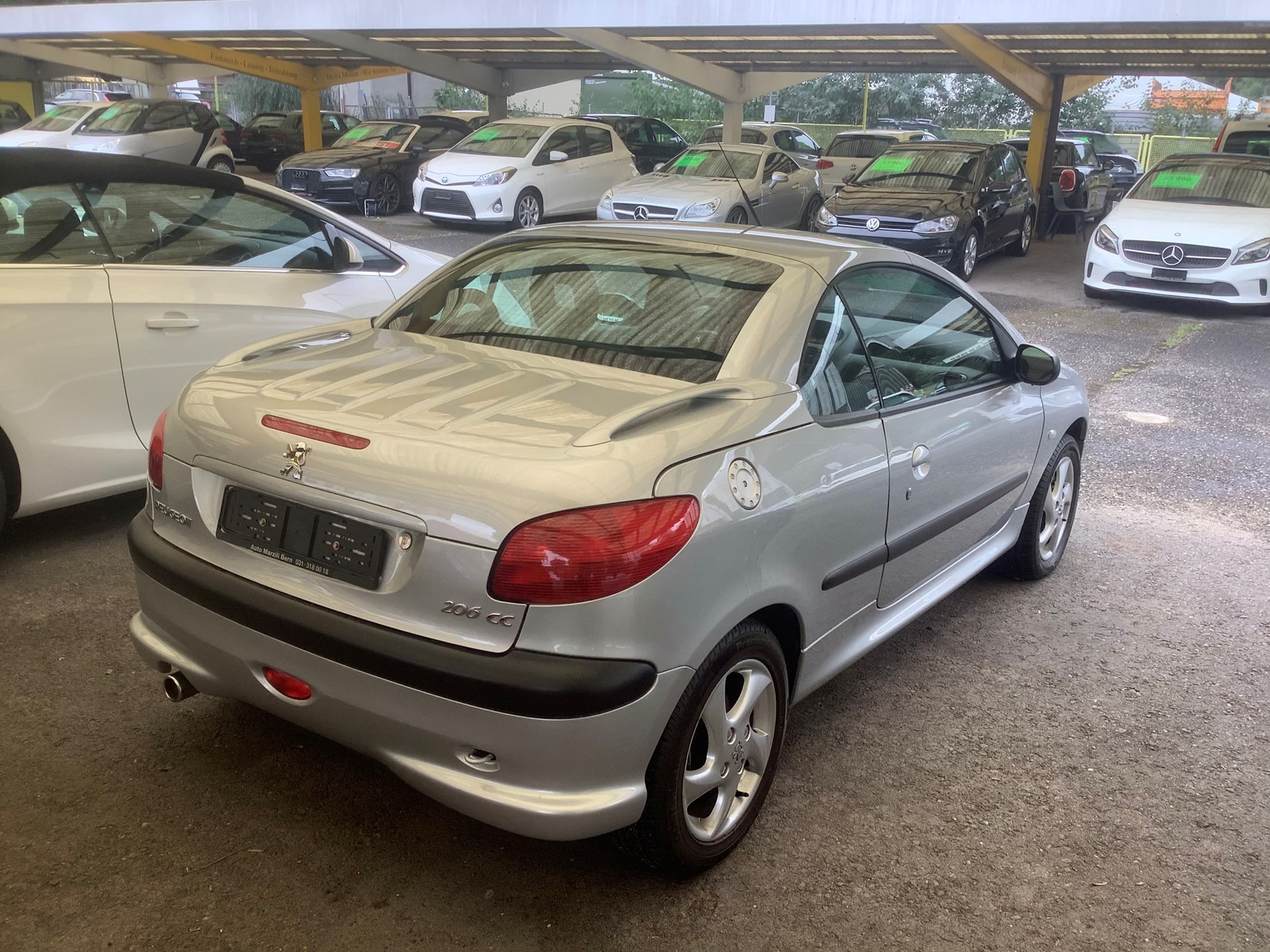 PEUGEOT 206 CC 1.6 16V Black & Silver Edition-image-2