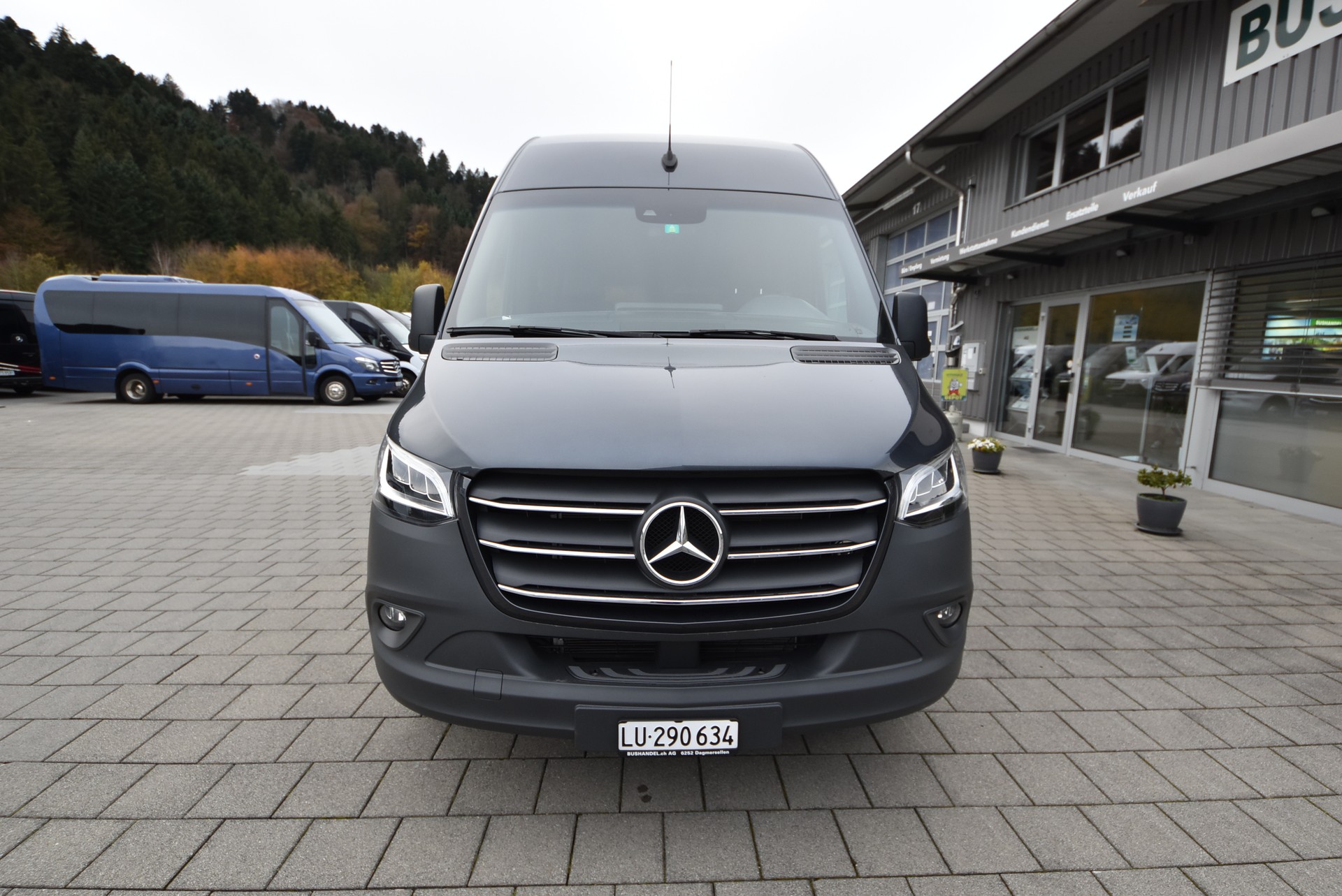 MERCEDES-BENZ Sprinter 317 CDI VIP Kleinbus-image-7