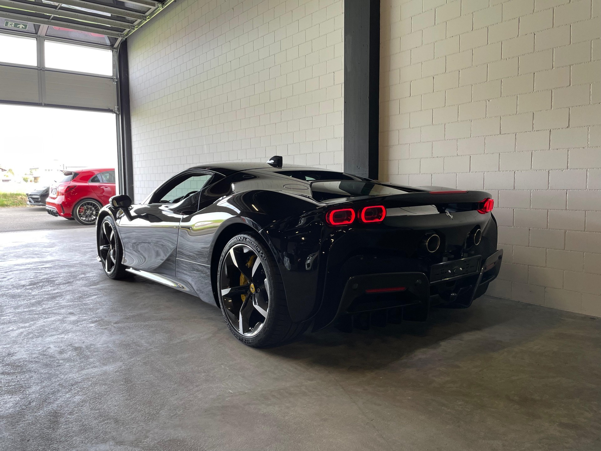 FERRARI SF90 Stradale Full Carbon-image-3