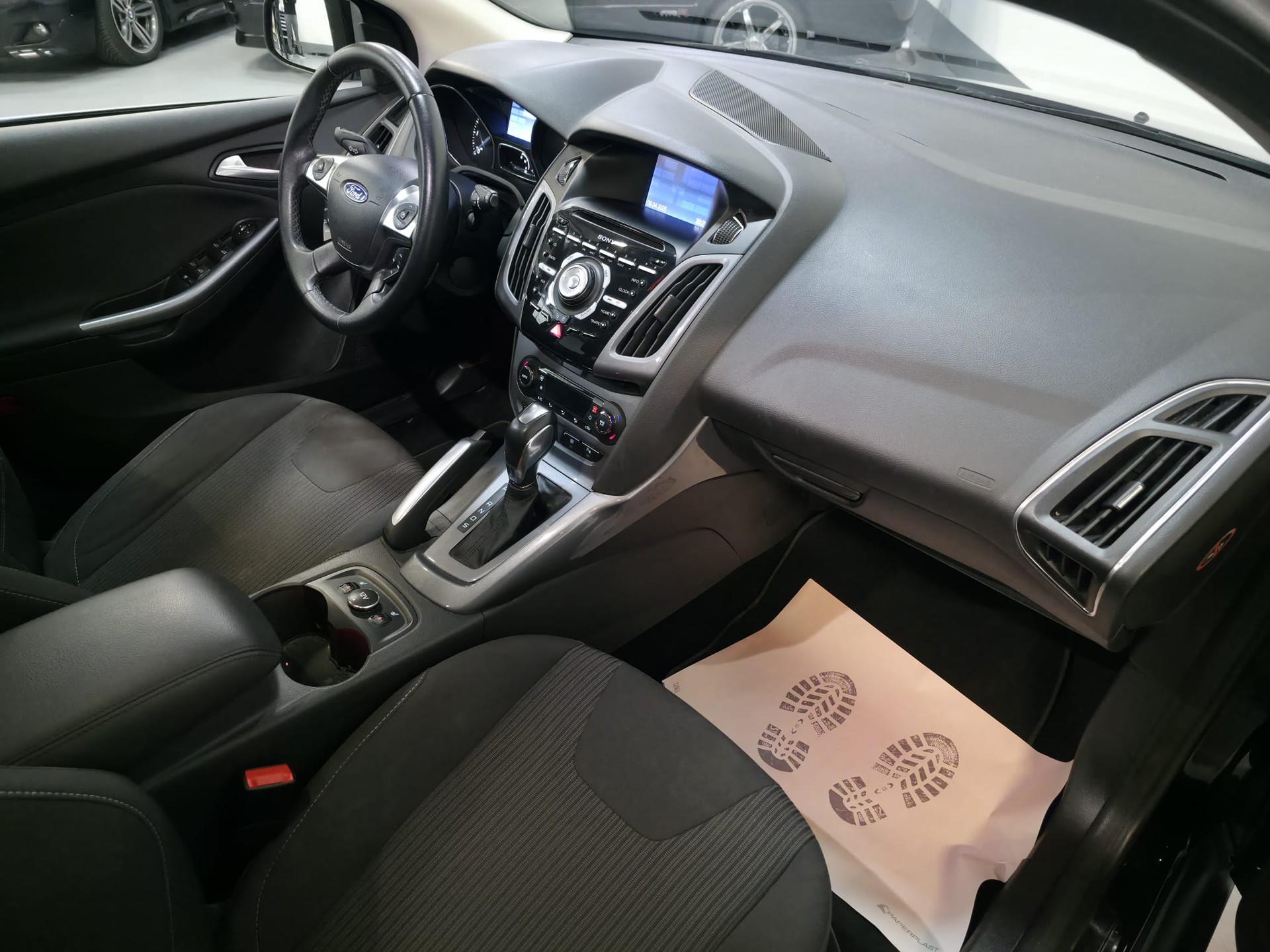FORD Focus 2.0 TDCi Titanium PowerShift-image-17