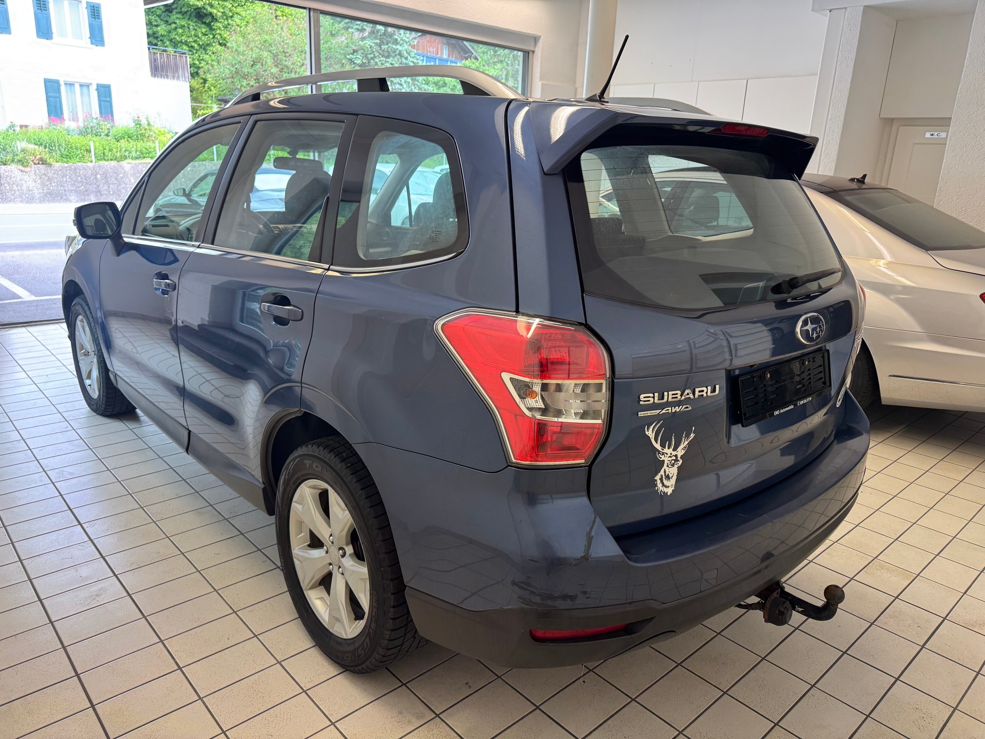 SUBARU Forester 2.0D Luxury-image-5