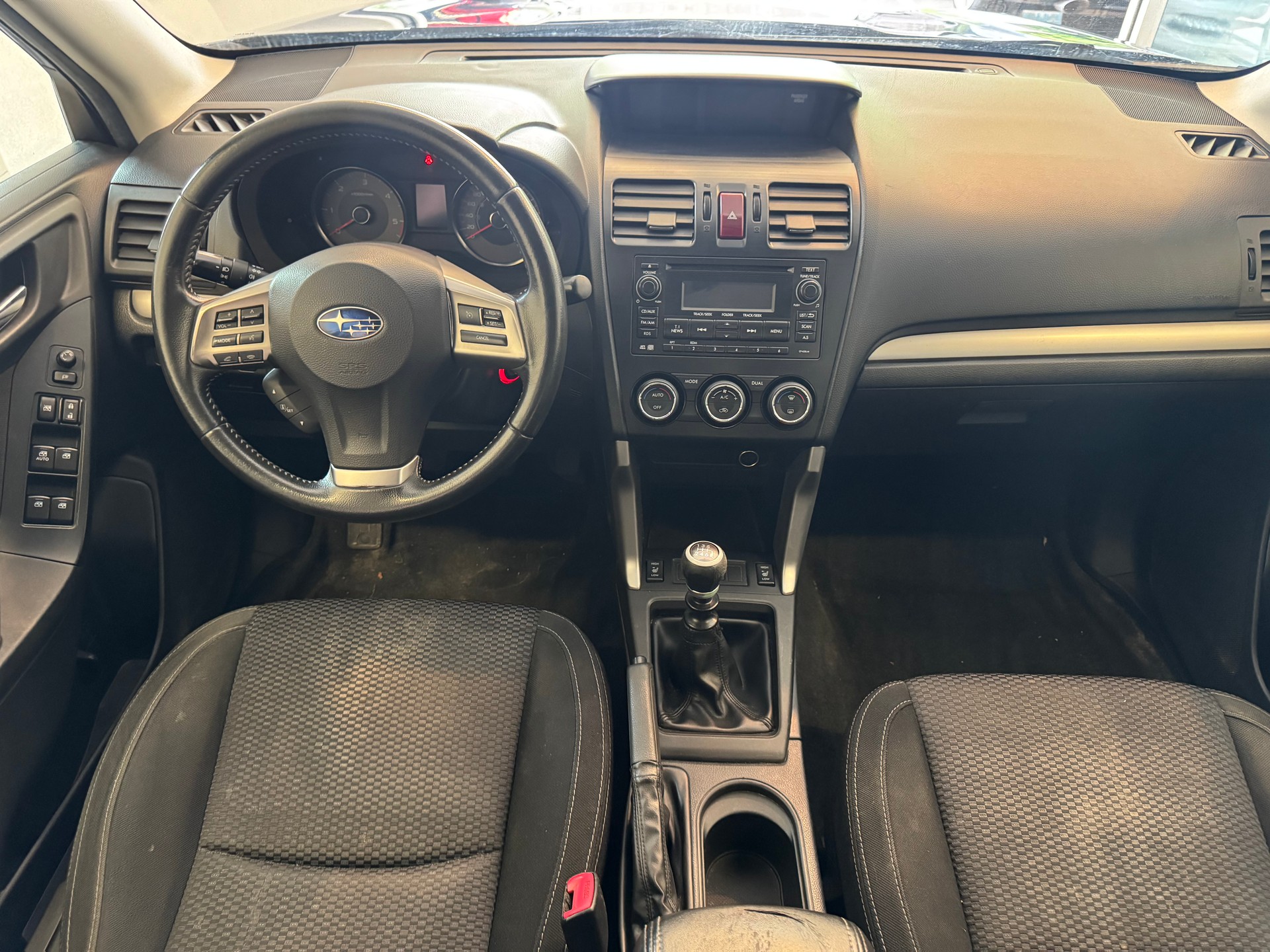 SUBARU Forester 2.0D Luxury-image-8
