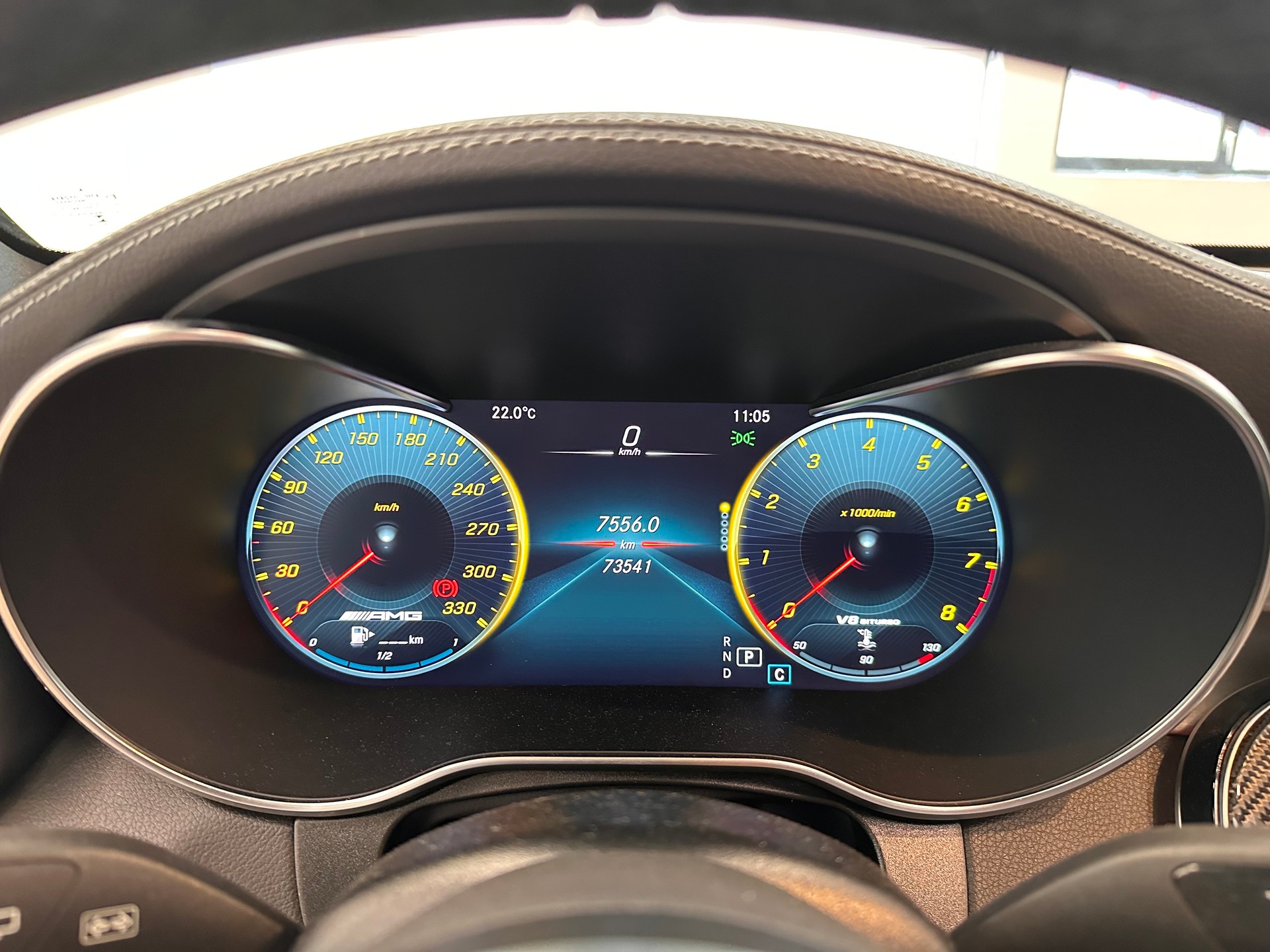 MERCEDES-BENZ GLC 63 S AMG 4Matic 9G-Tronic-image-13