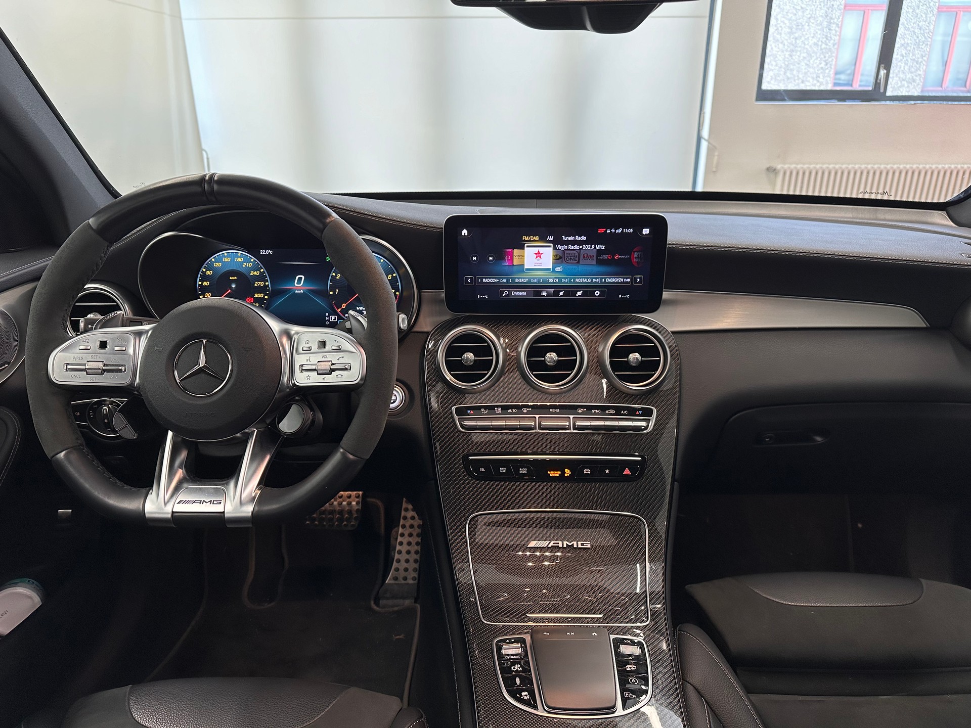 MERCEDES-BENZ GLC 63 S AMG 4Matic 9G-Tronic-image-11