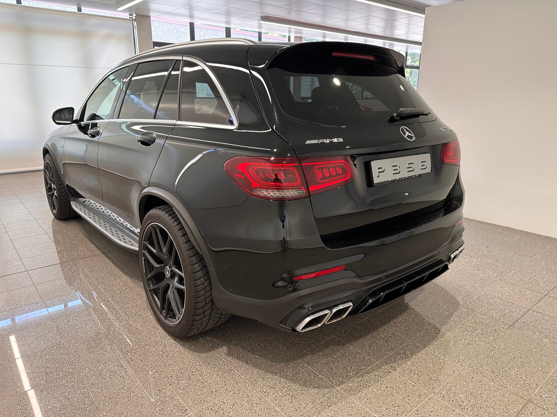 MERCEDES-BENZ GLC 63 S AMG 4Matic 9G-Tronic-image-6