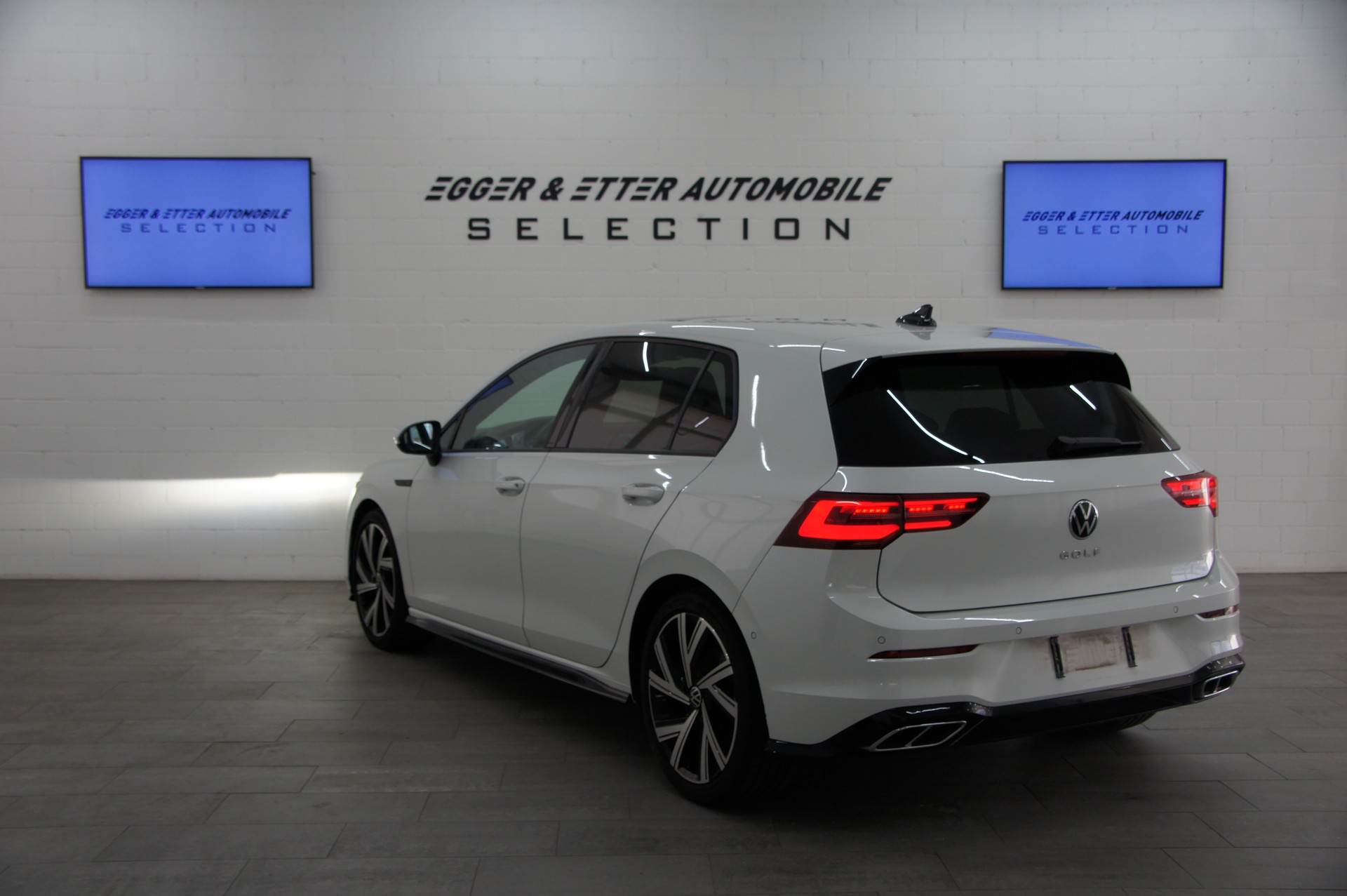 VW Golf 2.0 TDI R-line DSG-image-6