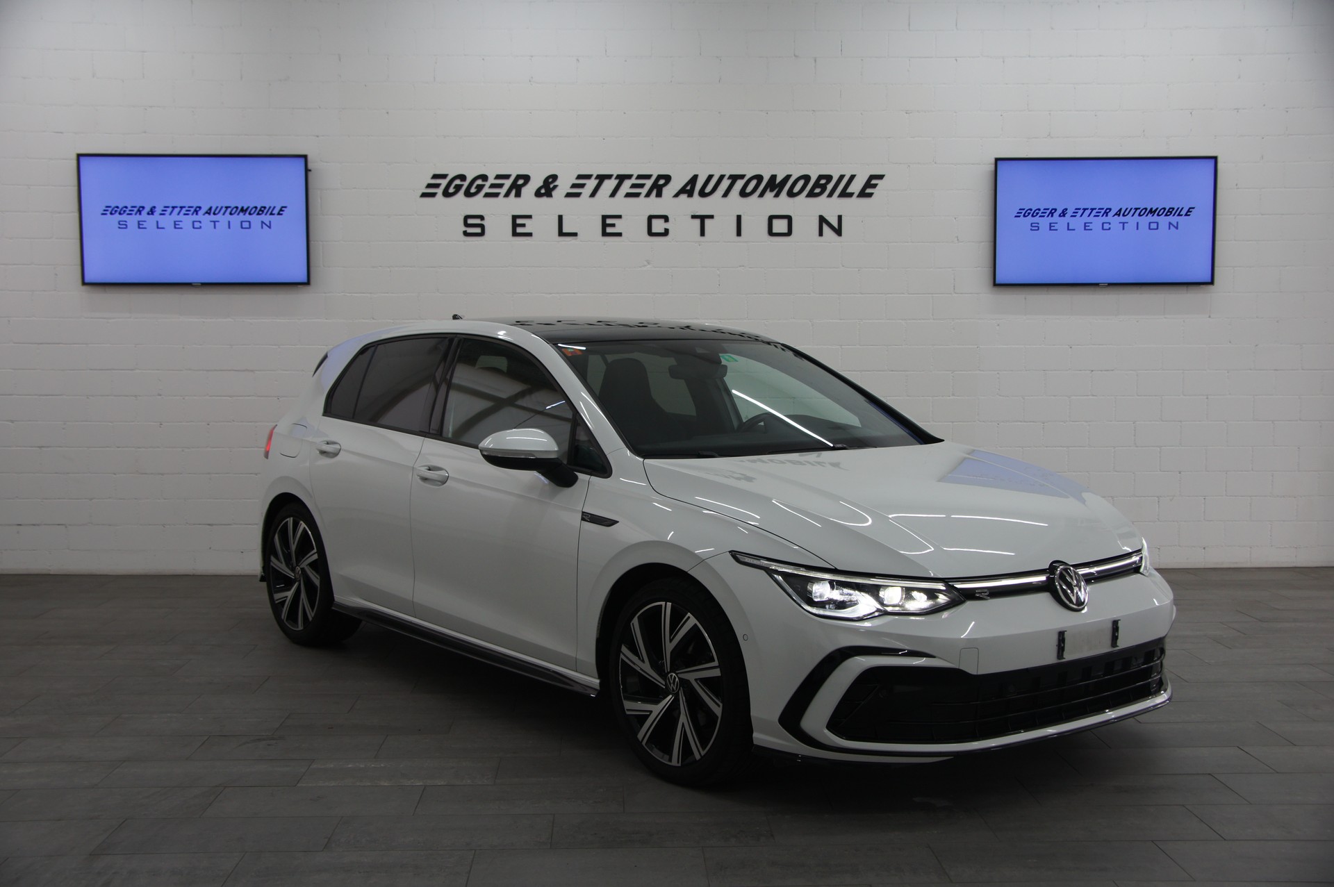 VW Golf 2.0 TDI R-line DSG-image-2