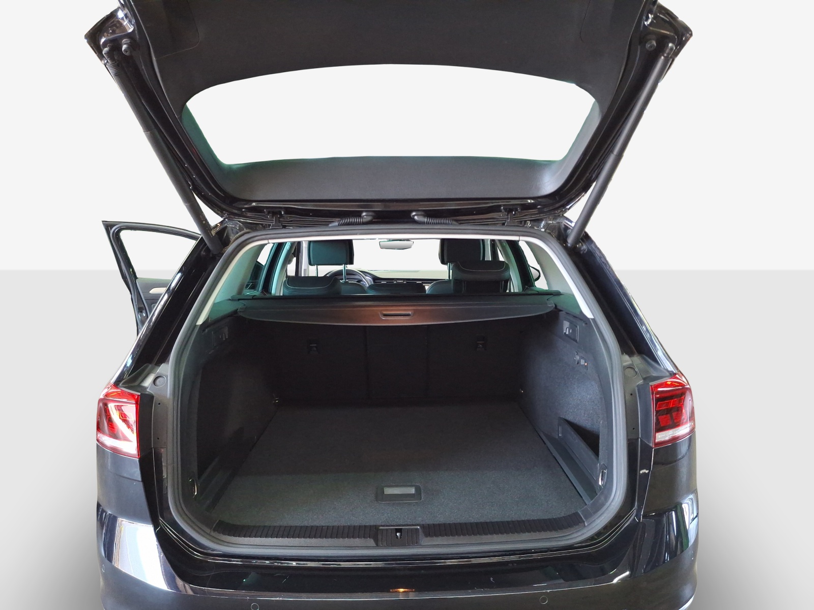 VW Passat 2.0 TDI BMT Elegance 4Motion DSG-image-12