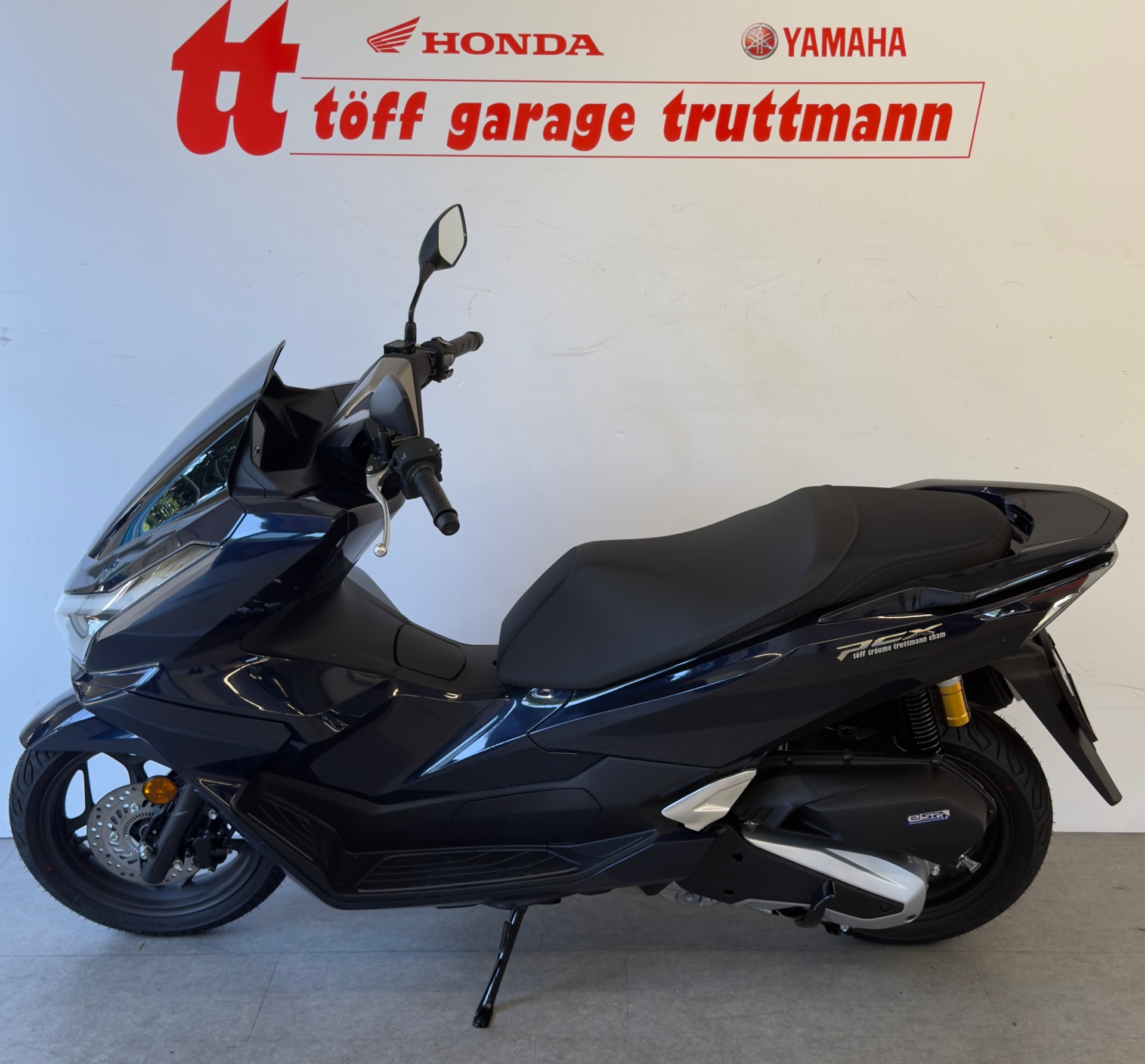 HONDA PCX 125 DX-showroom-element-1