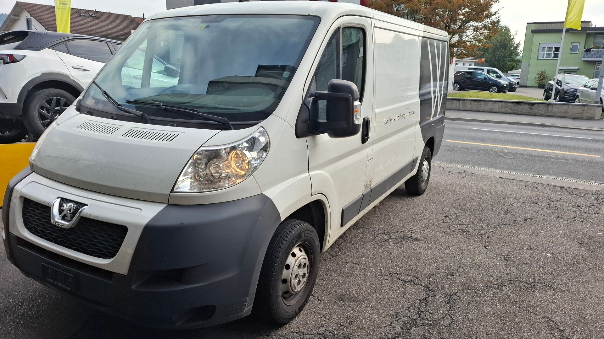 PEUGEOT Boxer 2.2 HDI 333 L2H1-image-0