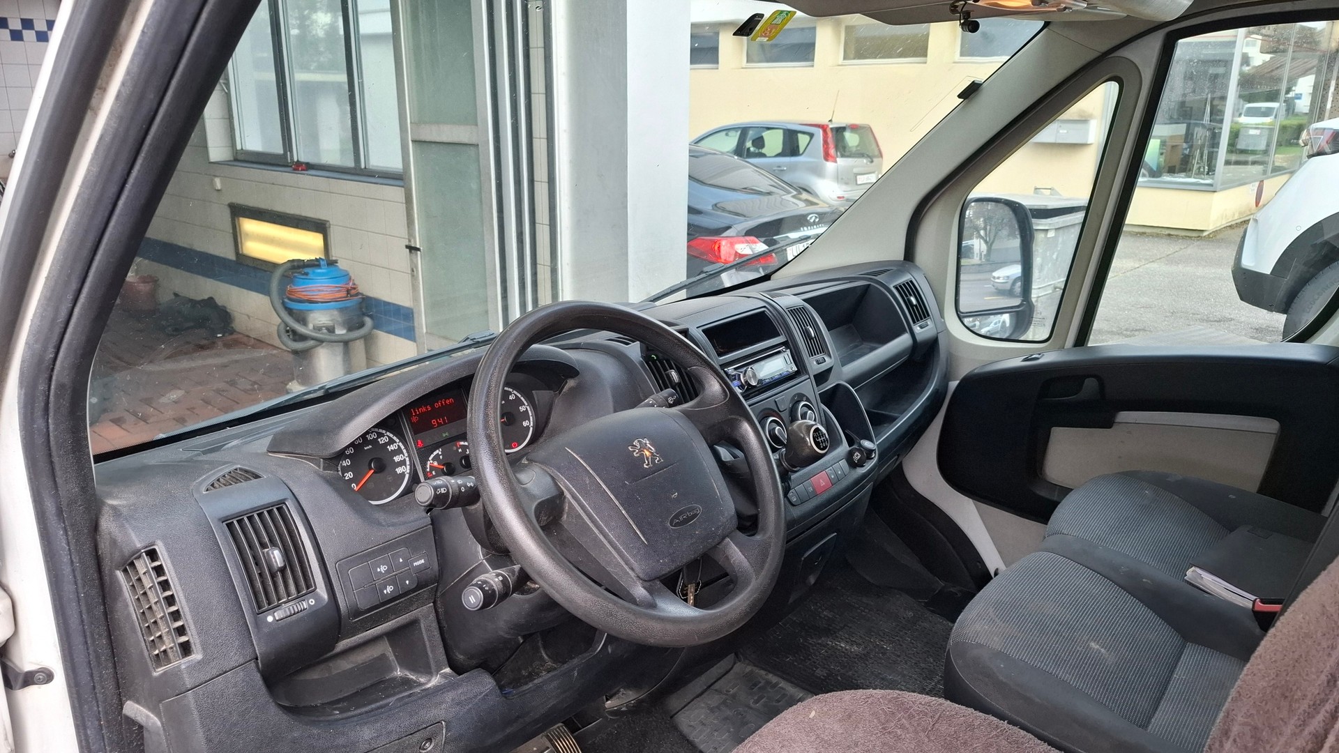PEUGEOT Boxer 2.2 HDI 333 L2H1-image-7