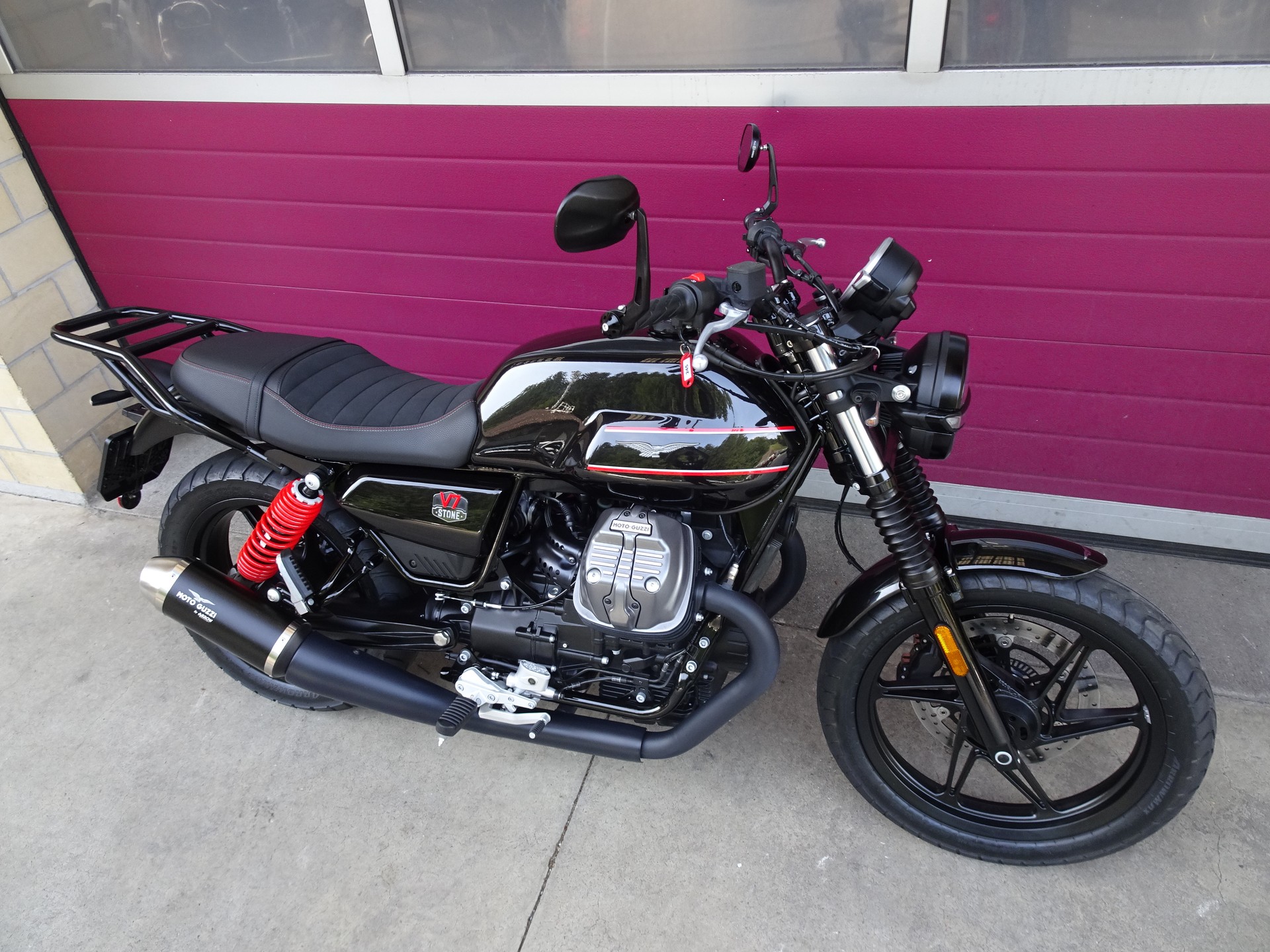 MOTO GUZZI V7 IV 850 Stone-image-15
