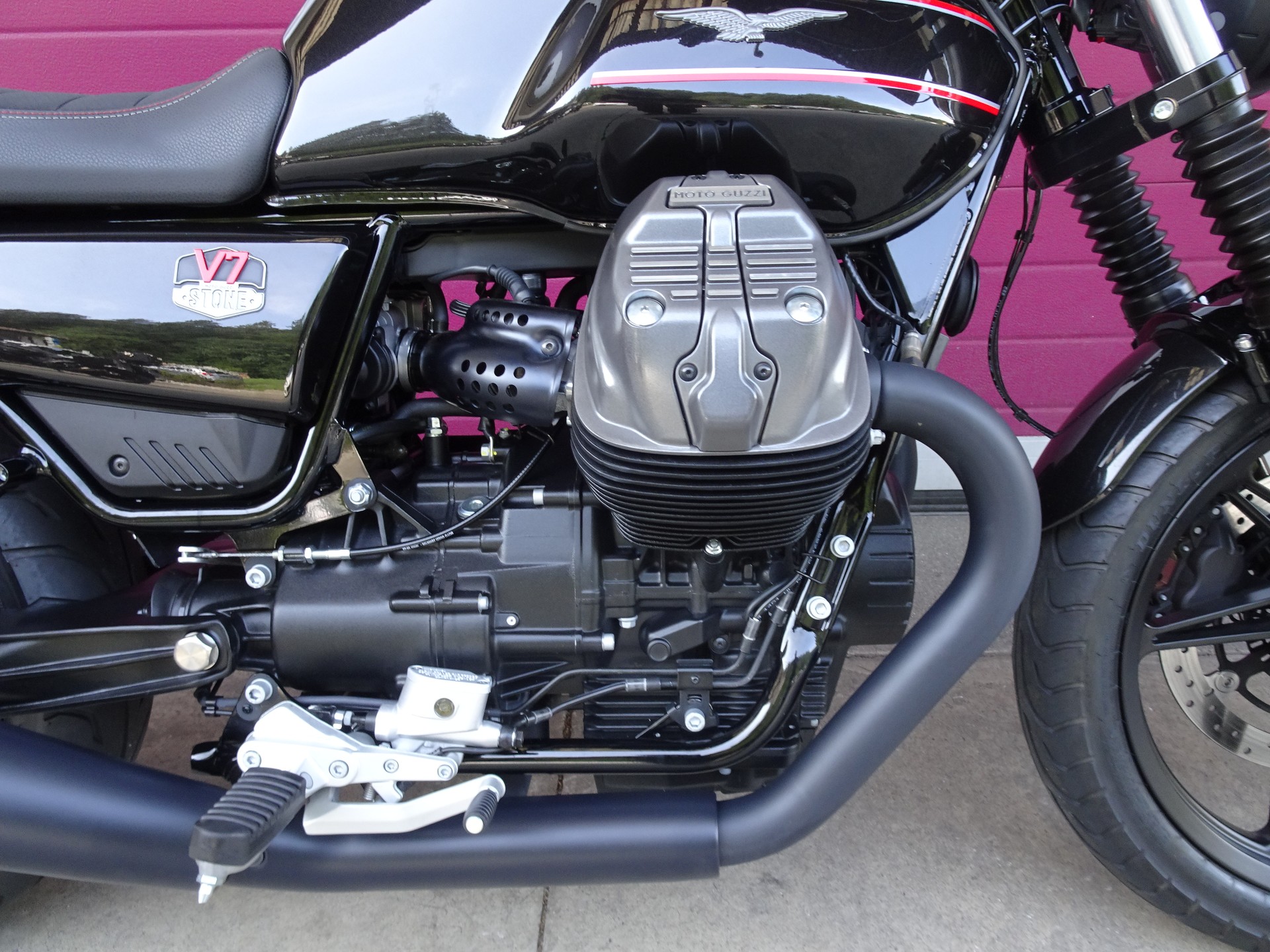 MOTO GUZZI V7 IV 850 Stone-image-9