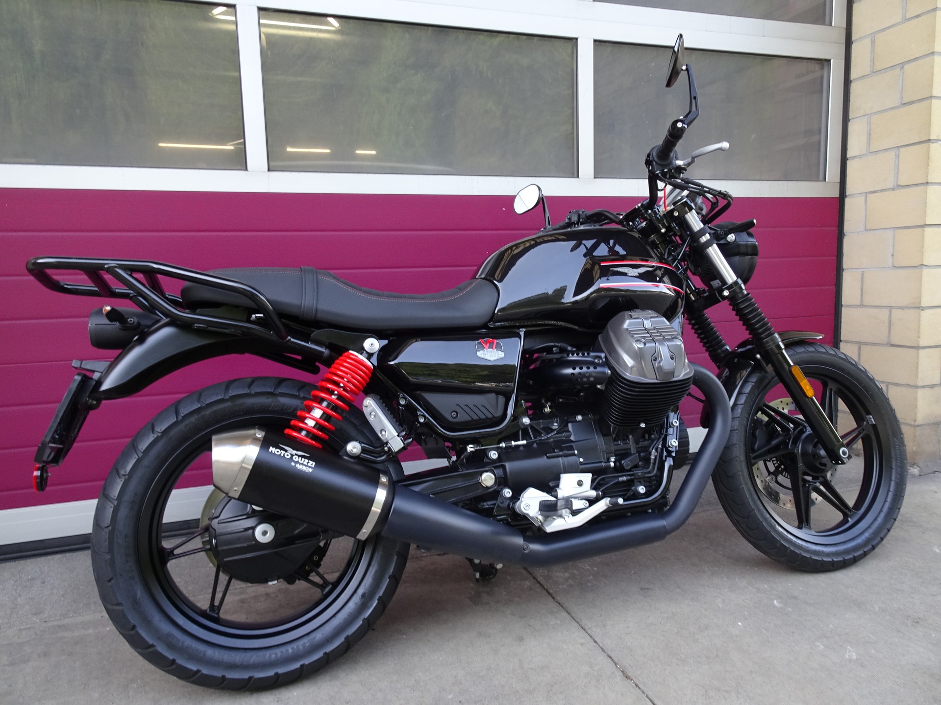 MOTO GUZZI V7 IV 850 Stone-image-8