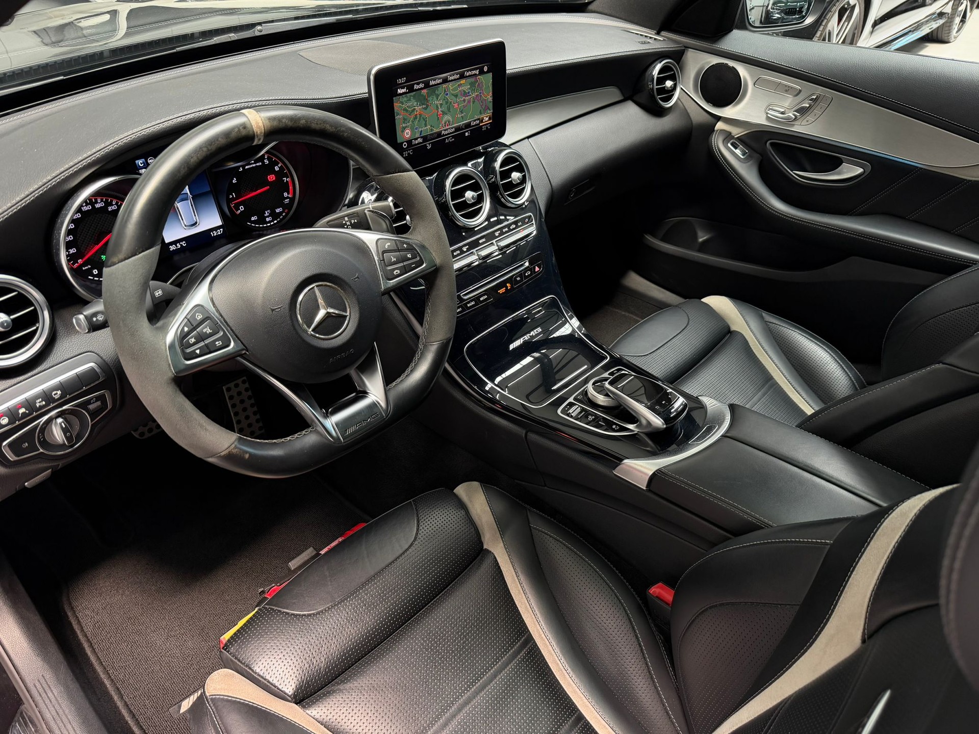 MERCEDES-BENZ C 63 S AMG Speedshift-image-19