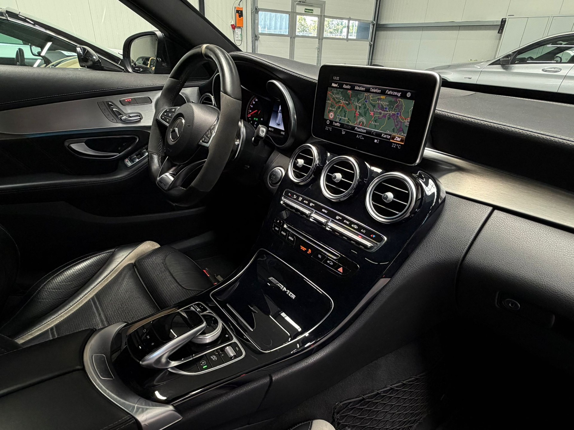 MERCEDES-BENZ C 63 S AMG Speedshift-image-28