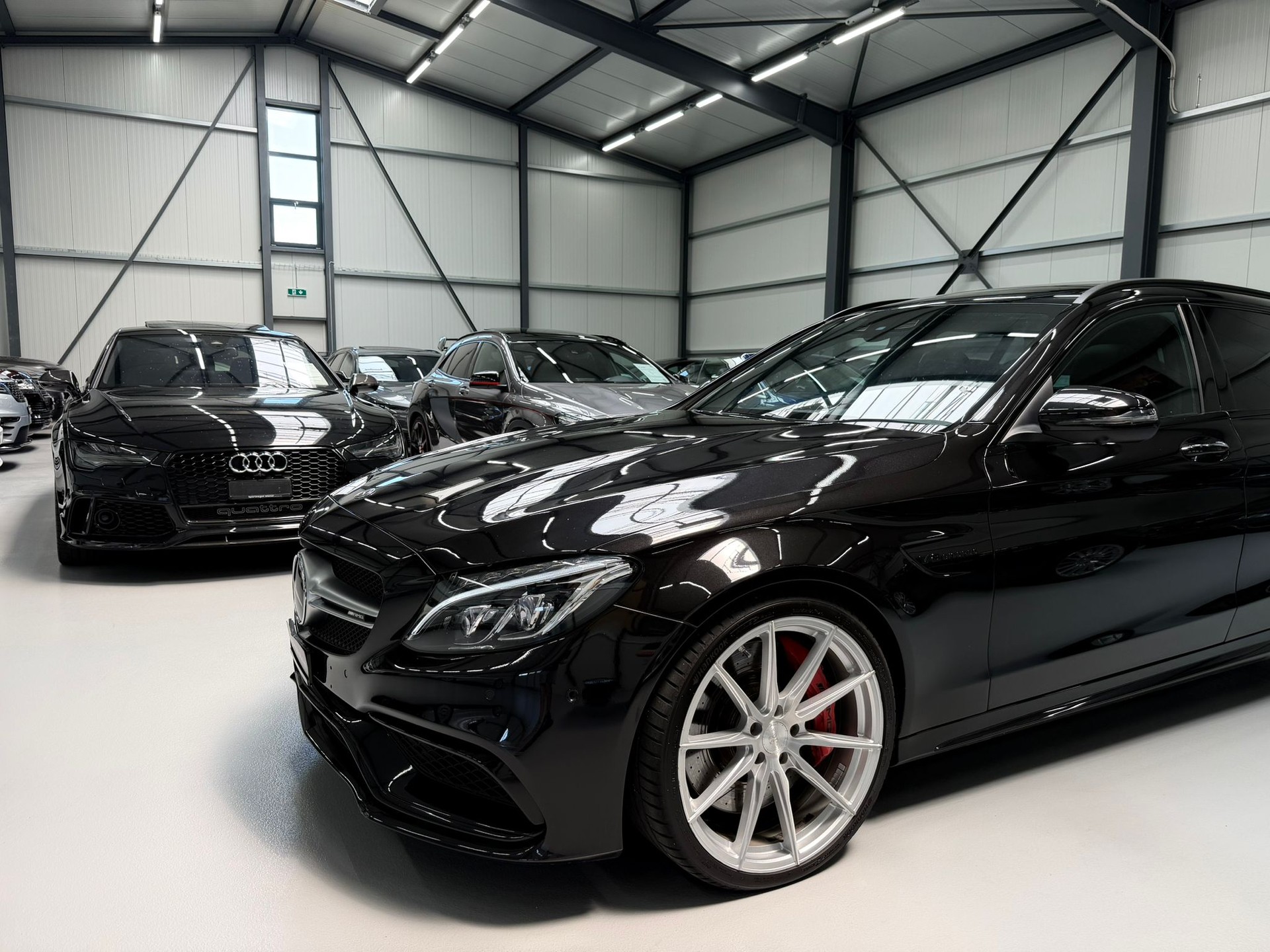 MERCEDES-BENZ C 63 S AMG Speedshift-image-2