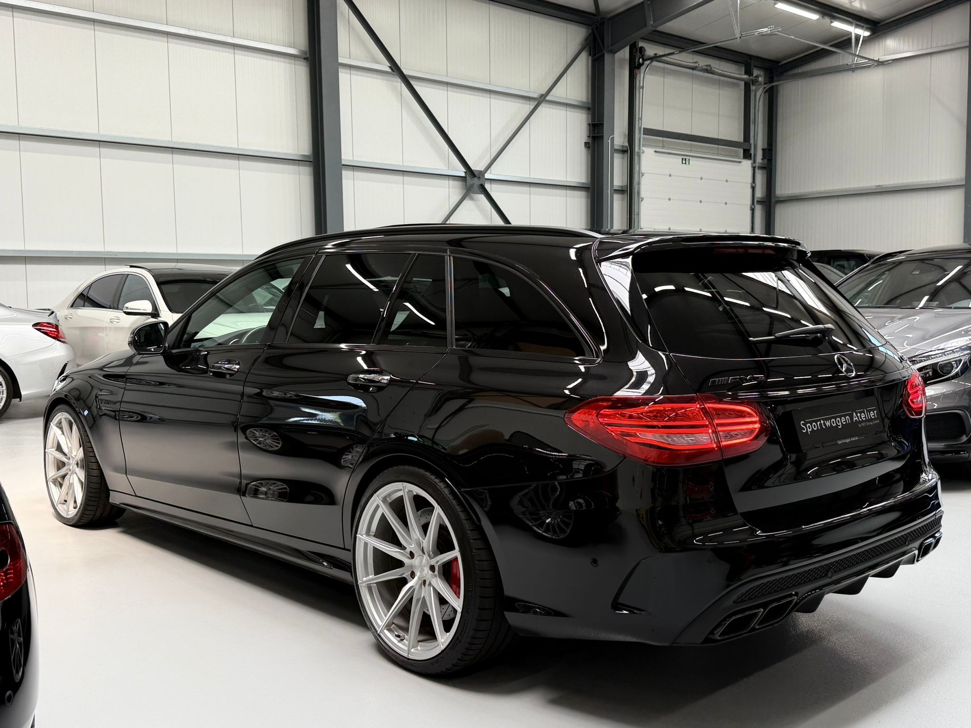 MERCEDES-BENZ C 63 S AMG Speedshift-image-5