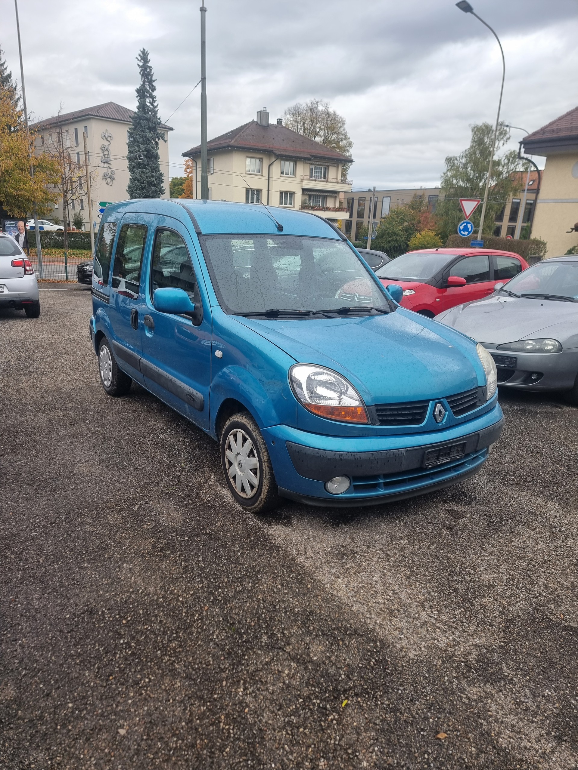 RENAULT Kangoo 1.6 16V Privilège-image-1