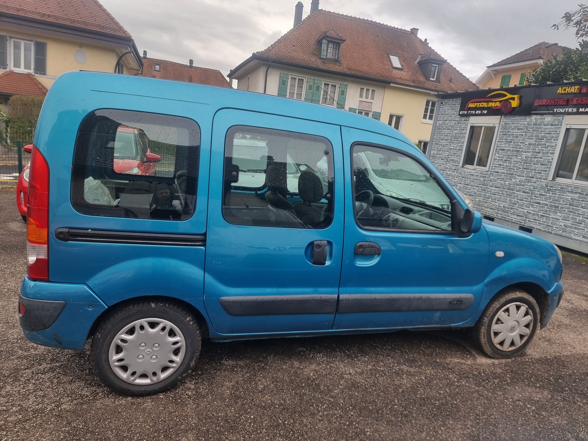 RENAULT Kangoo 1.6 16V Privilège-image-7