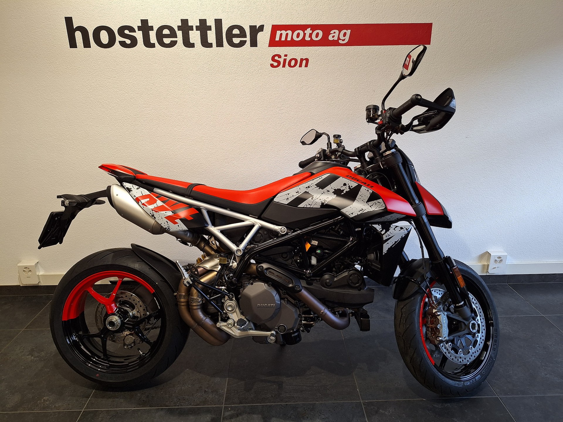 DUCATI 950 Hypermotard RVE 35 kW-showroom-element-1