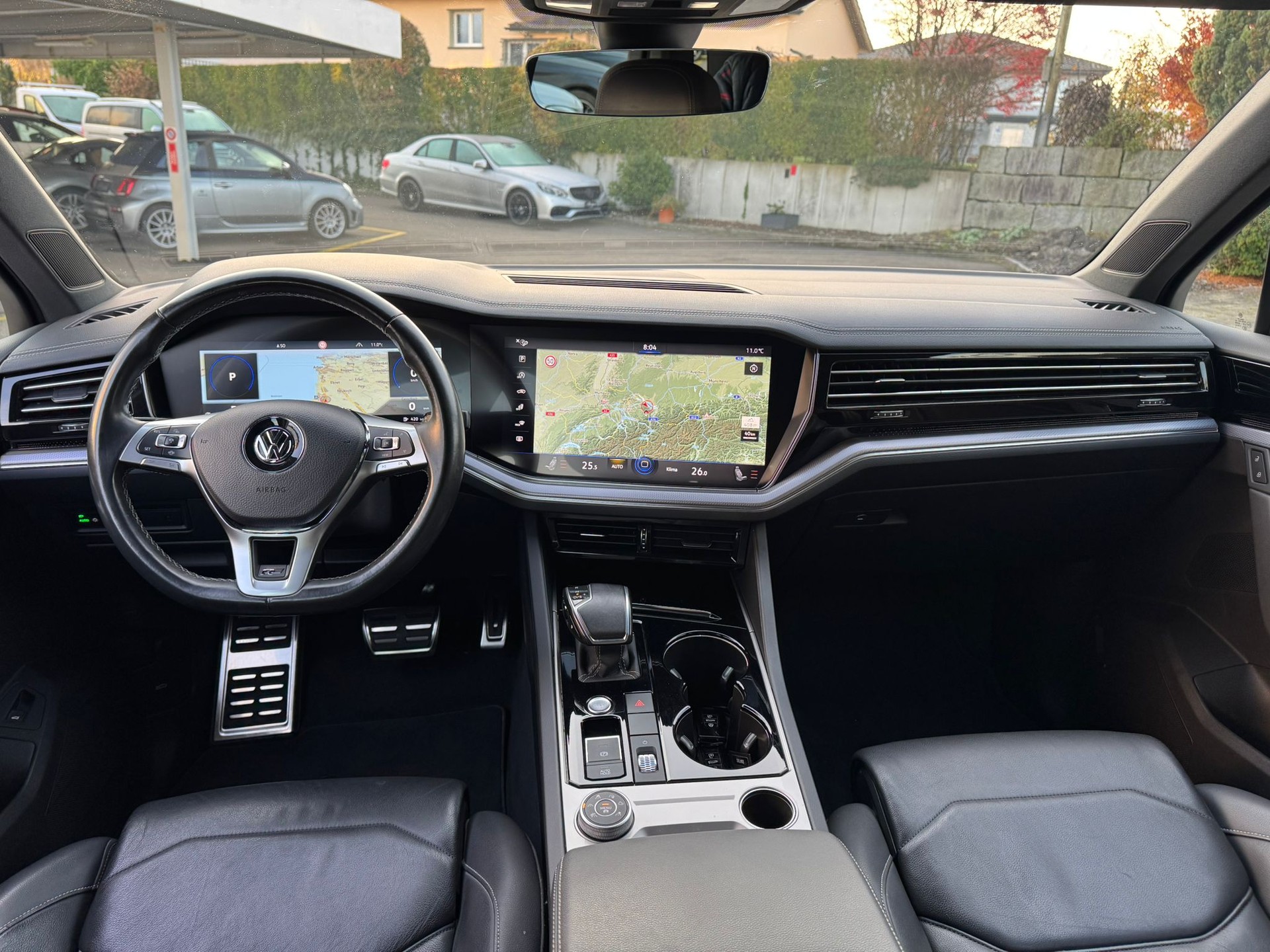 VW Touareg 3.0 TDI R Line Tiptronic-image-11