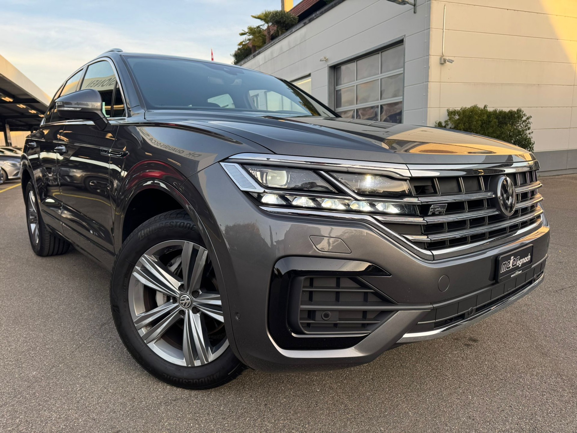 VW Touareg 3.0 TDI R Line Tiptronic-image-1