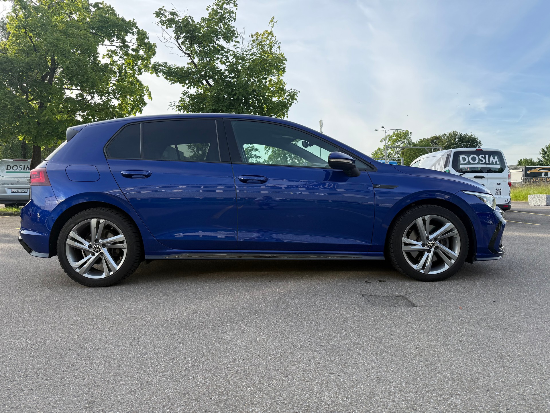 VW Golf 2.0 TDI R-Line DSG 4Motion-image-3