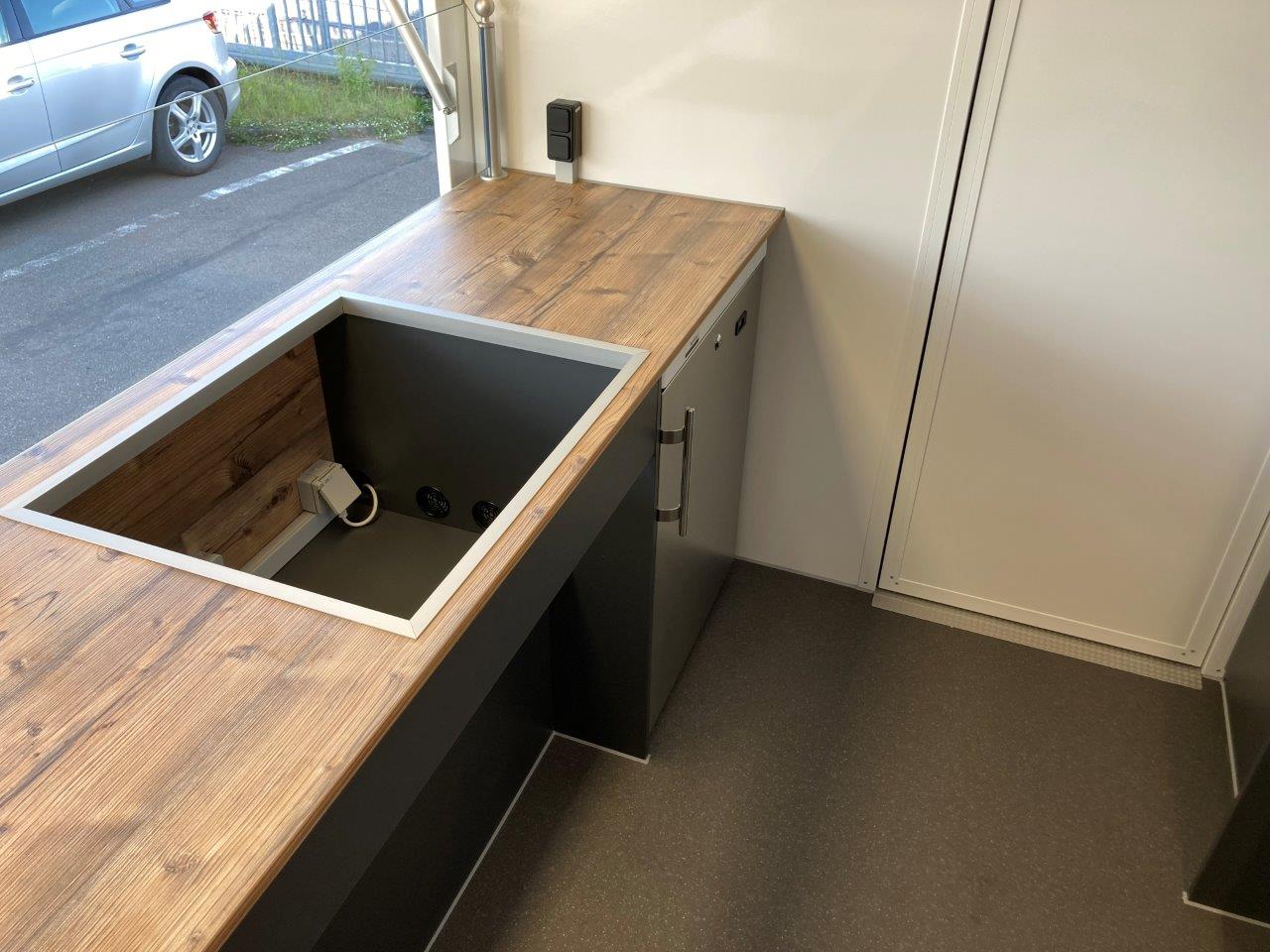 RENAULT Verkaufswagen für Eis / Glace-image-3