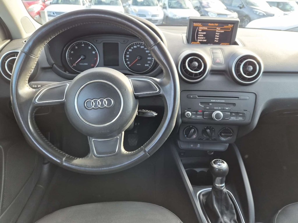 AUDI A1 Sportback 1.2 TFSI Attraction-image-12