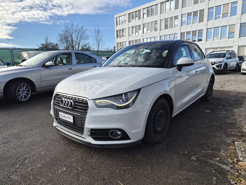 AUDI A1 Sportback 1.2 TFSI Attraction-image-2