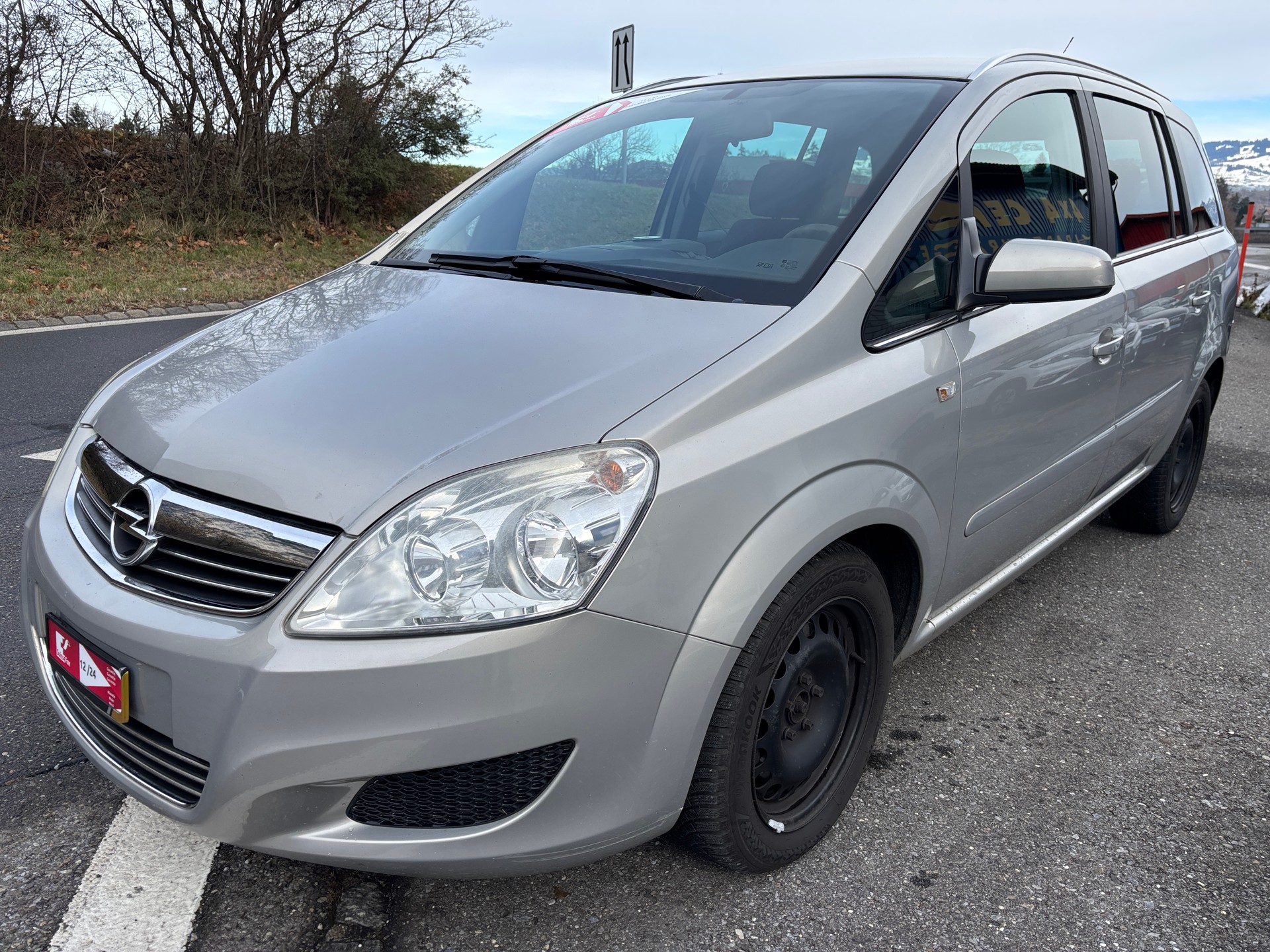 OPEL Zafira 2.2i 16V Enjoy Automatic-image-2