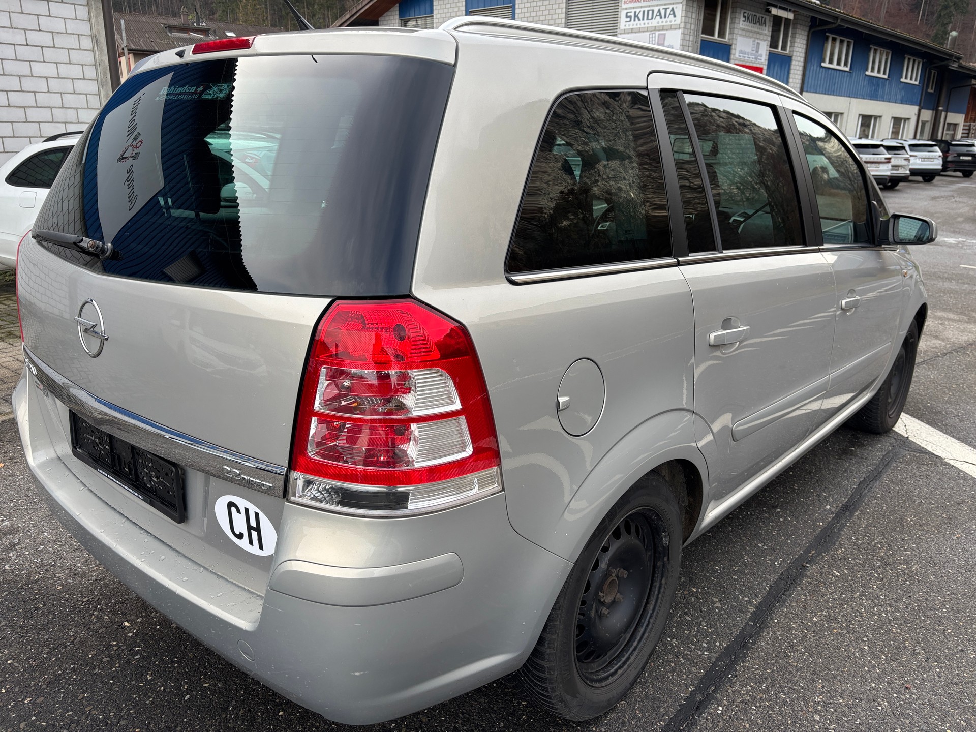 OPEL Zafira 2.2i 16V Enjoy Automatic-image-5