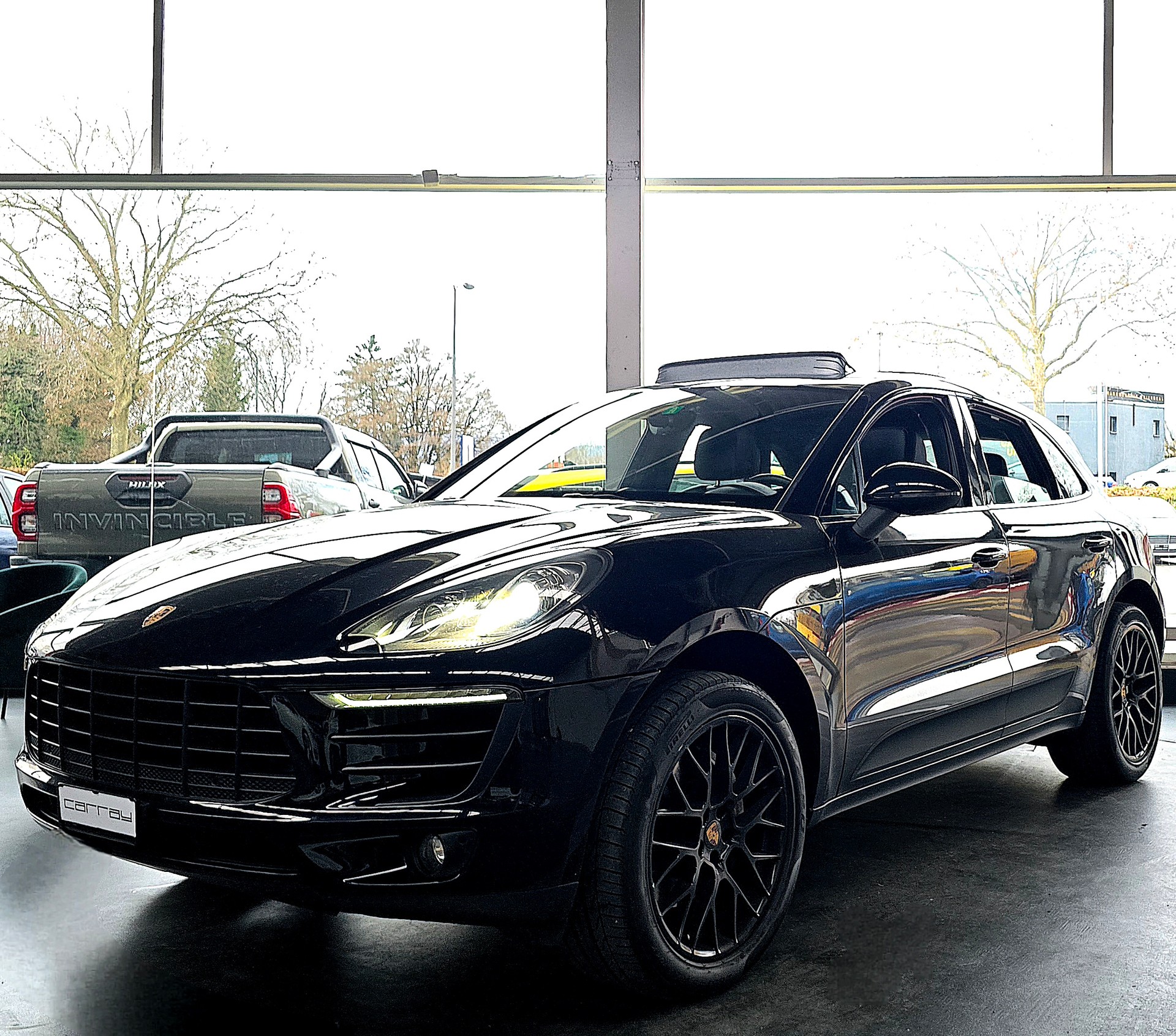 PORSCHE Macan S PDK-showroom-element-1