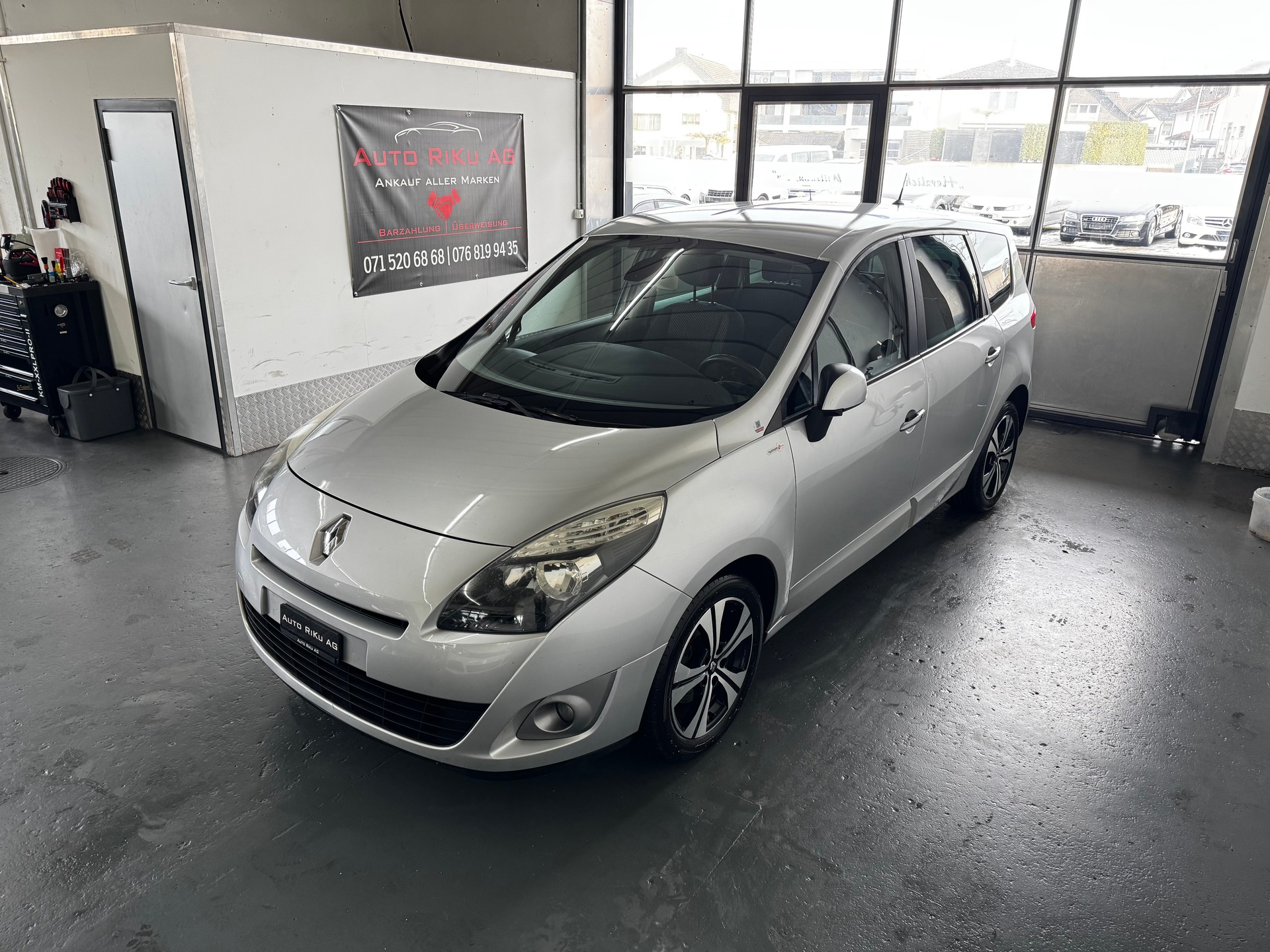 RENAULT Grand Scénic 1.6 dCi Dynamique-image-4