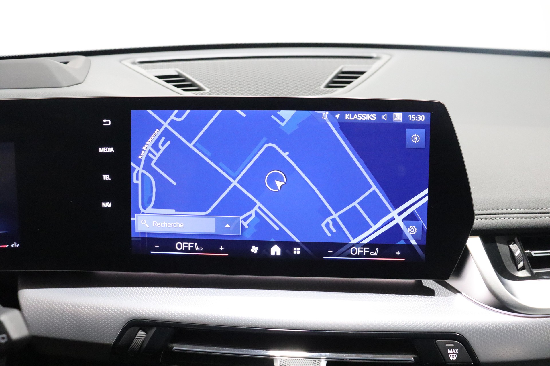 BMW X1 23i xDrive paddles-image-13