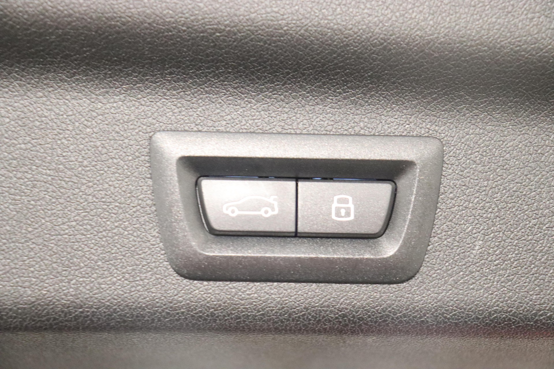 BMW X1 23i xDrive paddles-image-6