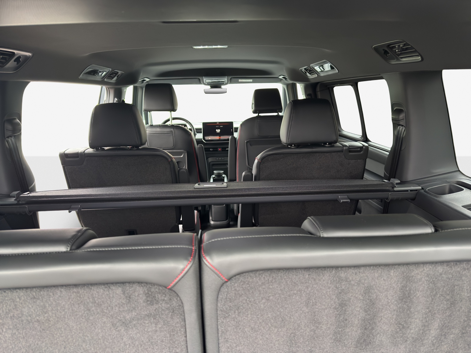 VW ID.Buzz LWB GTX 4 Motion-image-8