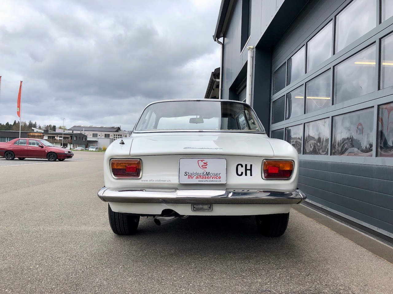 ALFA ROMEO GT 1300 Junior-image-4